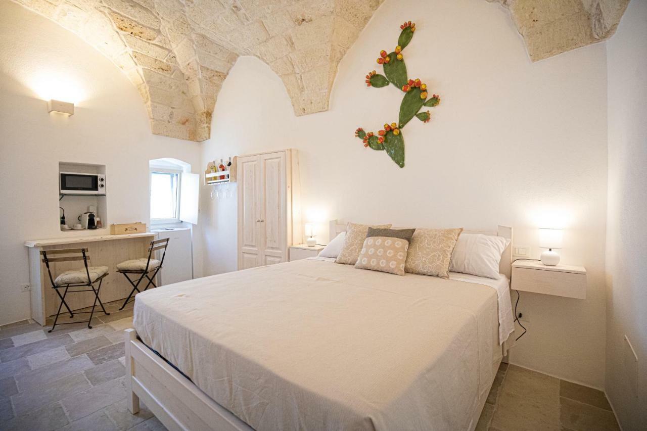 Radici Ostuni Hotel Bagian luar foto