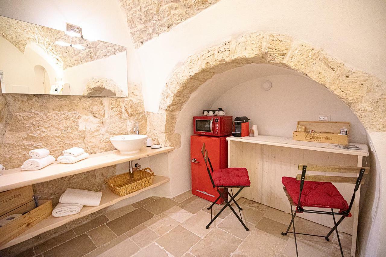 Radici Ostuni Hotel Bagian luar foto
