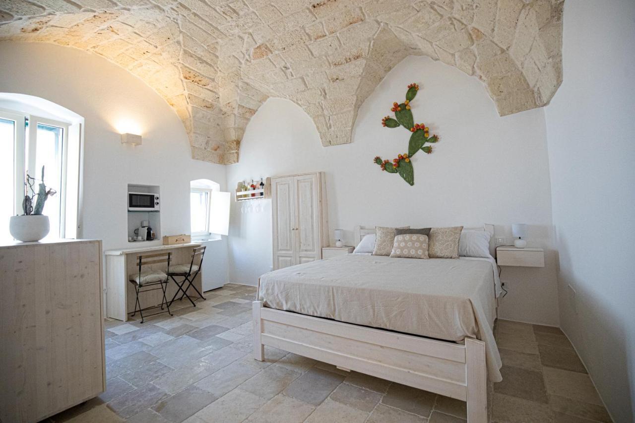 Radici Ostuni Hotel Bagian luar foto
