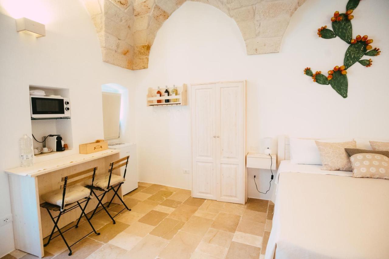 Radici Ostuni Hotel Bagian luar foto